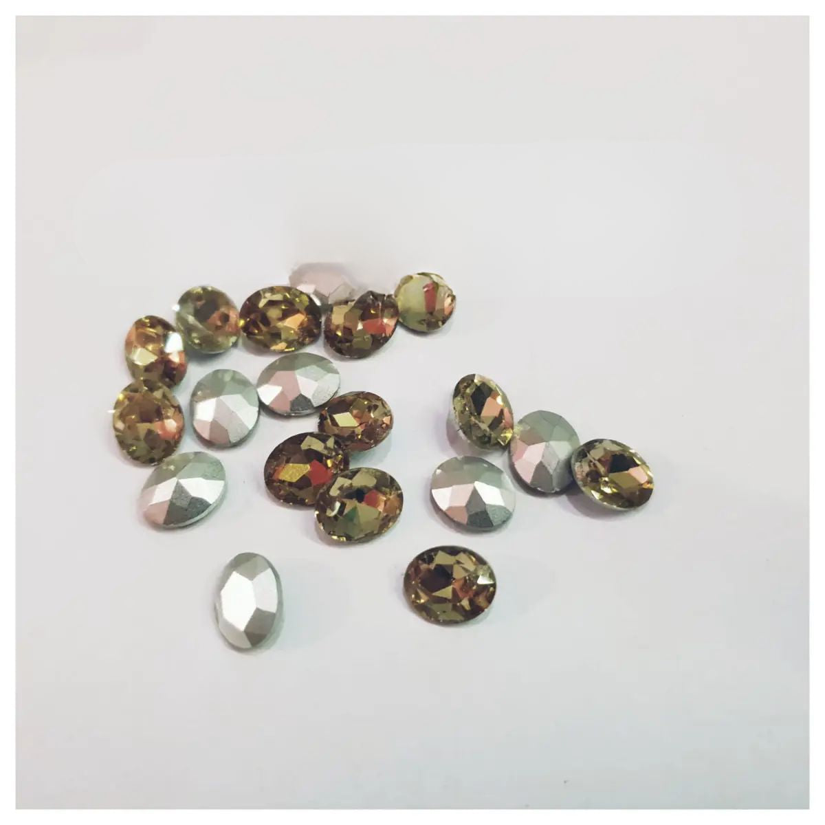 20 Pcs Oval Round Shape Glass Stones for Embroidery Work Small Size 8x6 mm