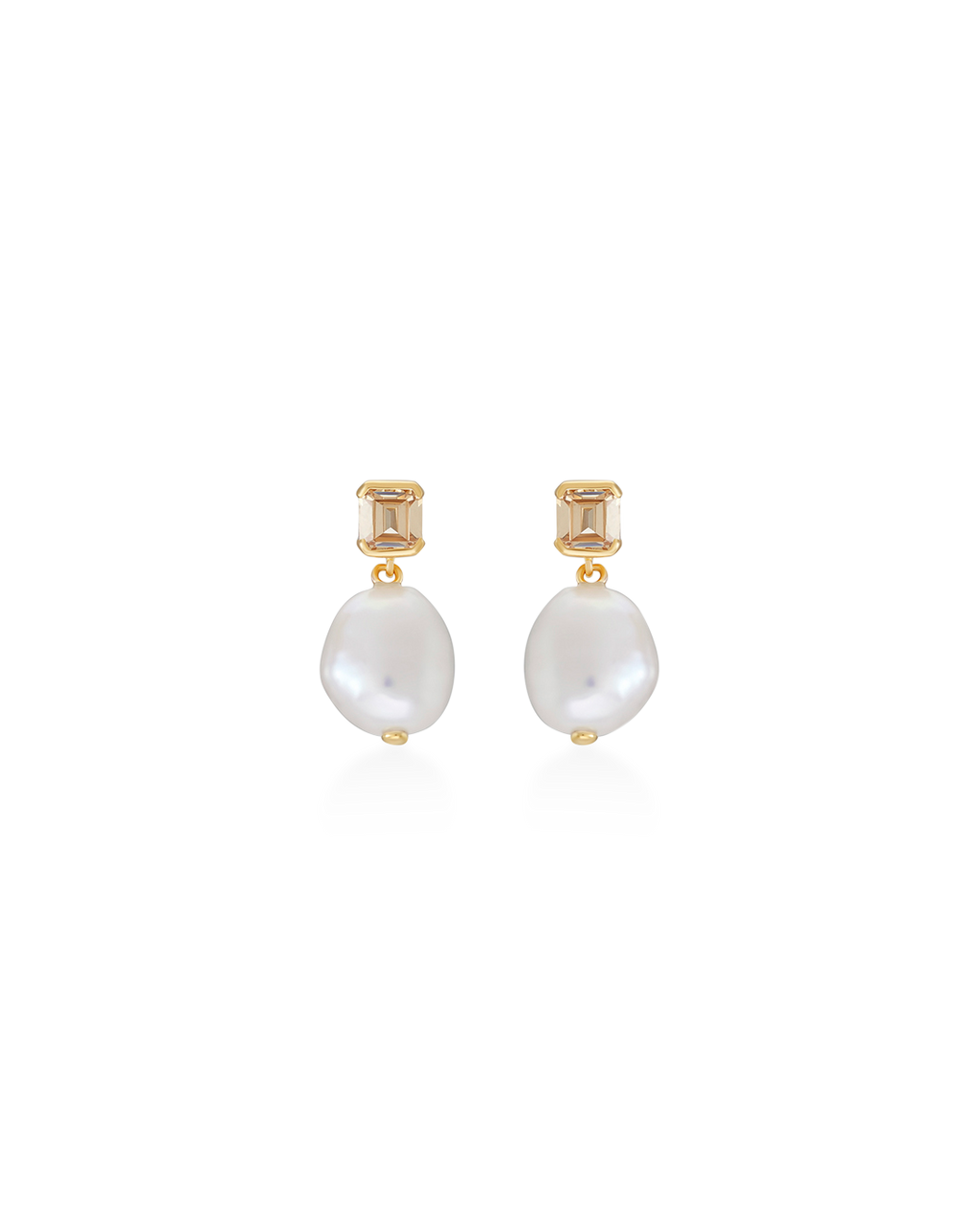 Bella Pearl Earrings