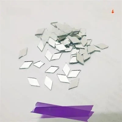200 Pcs Glass Diamond Shape Mirror Beads For Art And Craft And Also Used In Embroidery (01.4x0.8 centimeters)